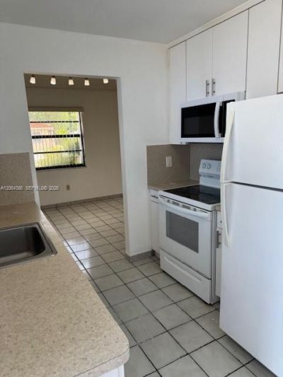 3022 SW 23rd St, Unit 3022, Miami, FL 33145 Photo