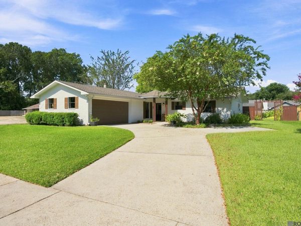 3048 Richwood Cir, Baton Rouge, LA 70816