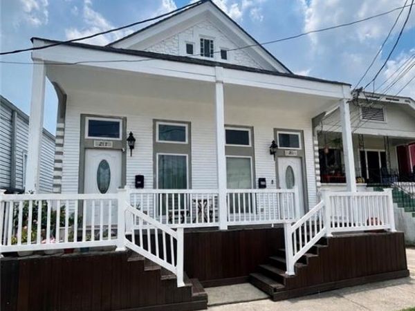 212 14 N CLARK Street , New Orleans, LA 70119