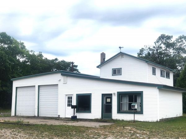 16202 US-23 N, Ocqueoc, MI 49759