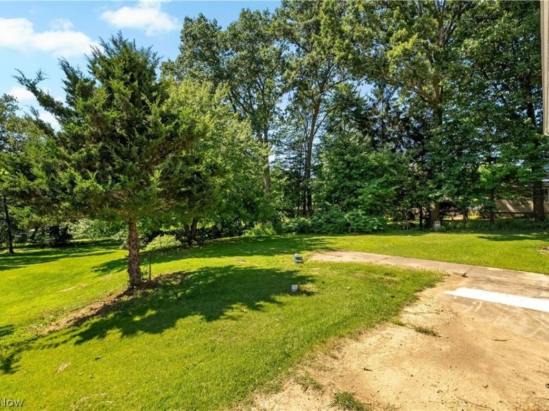 3184 Conlin Drive , Akron, OH 44319 Photo 8
