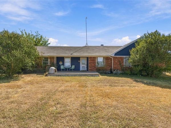580 Easy Road, West, TX 76691