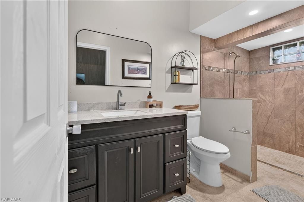 330 NE 24th Ave, Cape Coral, FL 33909 Photo