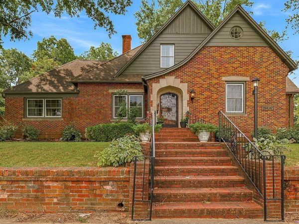 537 Warner Avenue, Jonesboro, AR 72401