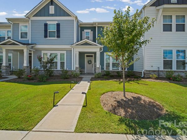 10037 Mamillion Drive, Huntersville, NC 28078
