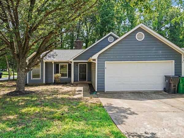 11616 Bowsby Court , Charlotte, NC 28215