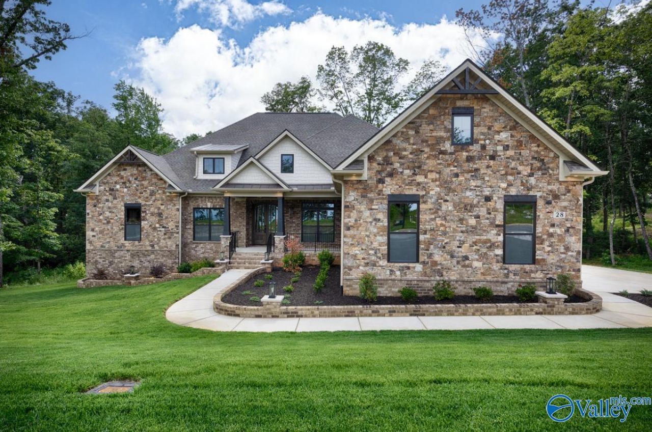 45 Ridge Bluff Circle, Huntsville, AL 35803 Main Photo