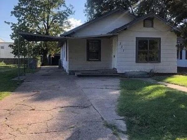 727 Dorchester Avenue, Muskogee, OK 74403