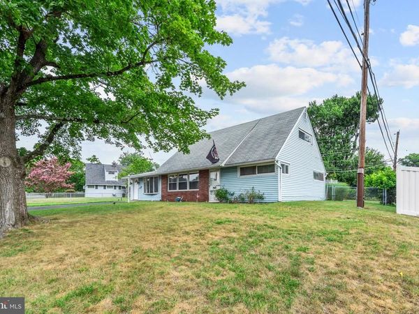 6 COBALT RIDGE DRIVE E , Unit E, LEVITTOWN, PA 19057