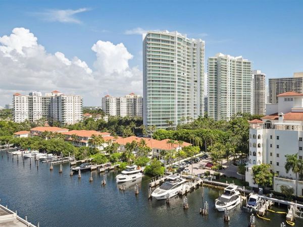 19707 Turnberry Way , Unit 12L, Aventura, FL 33180