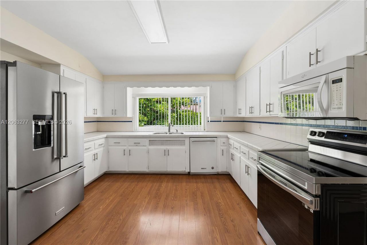 2514 E Granada Blvd, Unit n/a, Coral Gables, FL 33134 Photo