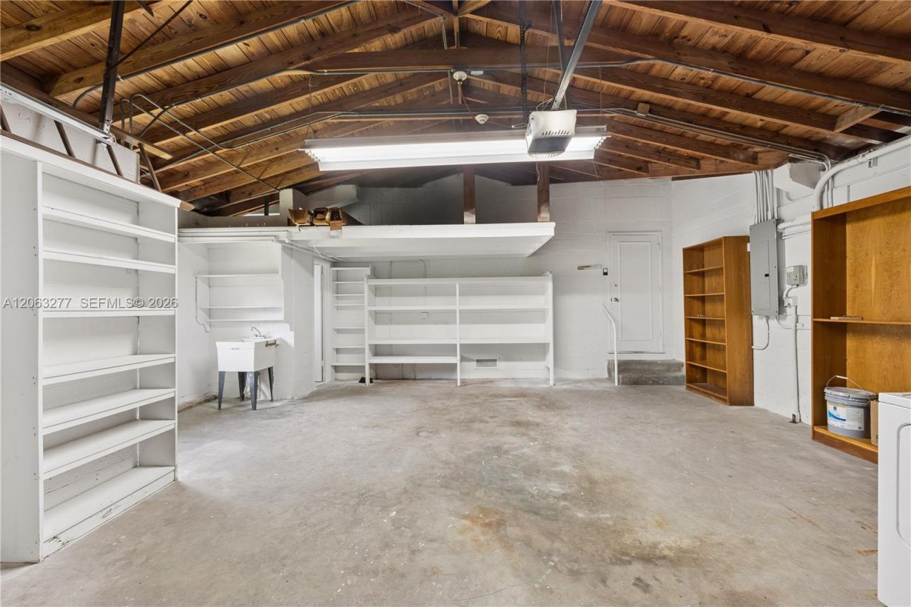 2514 E Granada Blvd, Unit n/a, Coral Gables, FL 33134 Photo
