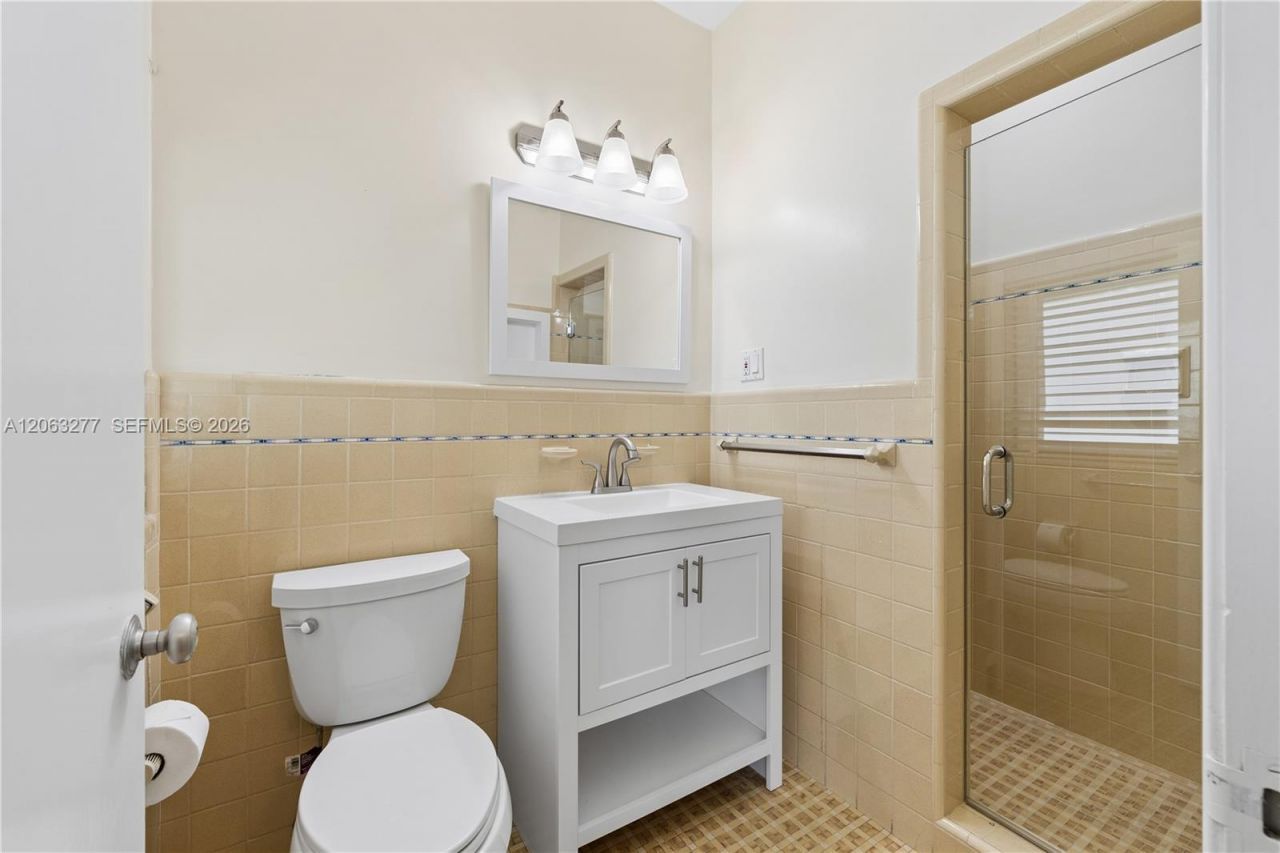 2514 E Granada Blvd, Unit n/a, Coral Gables, FL 33134 Photo