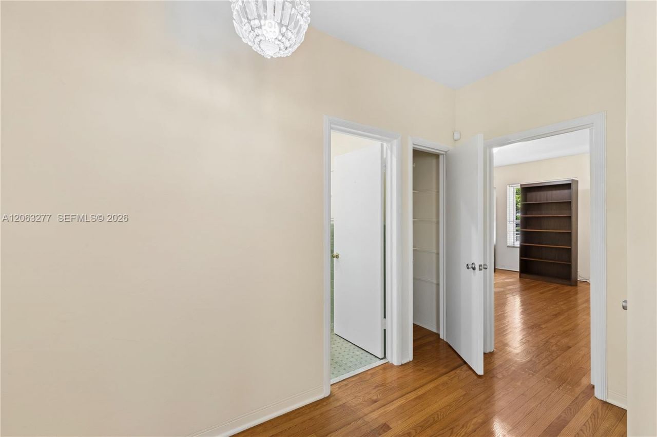 2514 E Granada Blvd, Unit n/a, Coral Gables, FL 33134 Photo