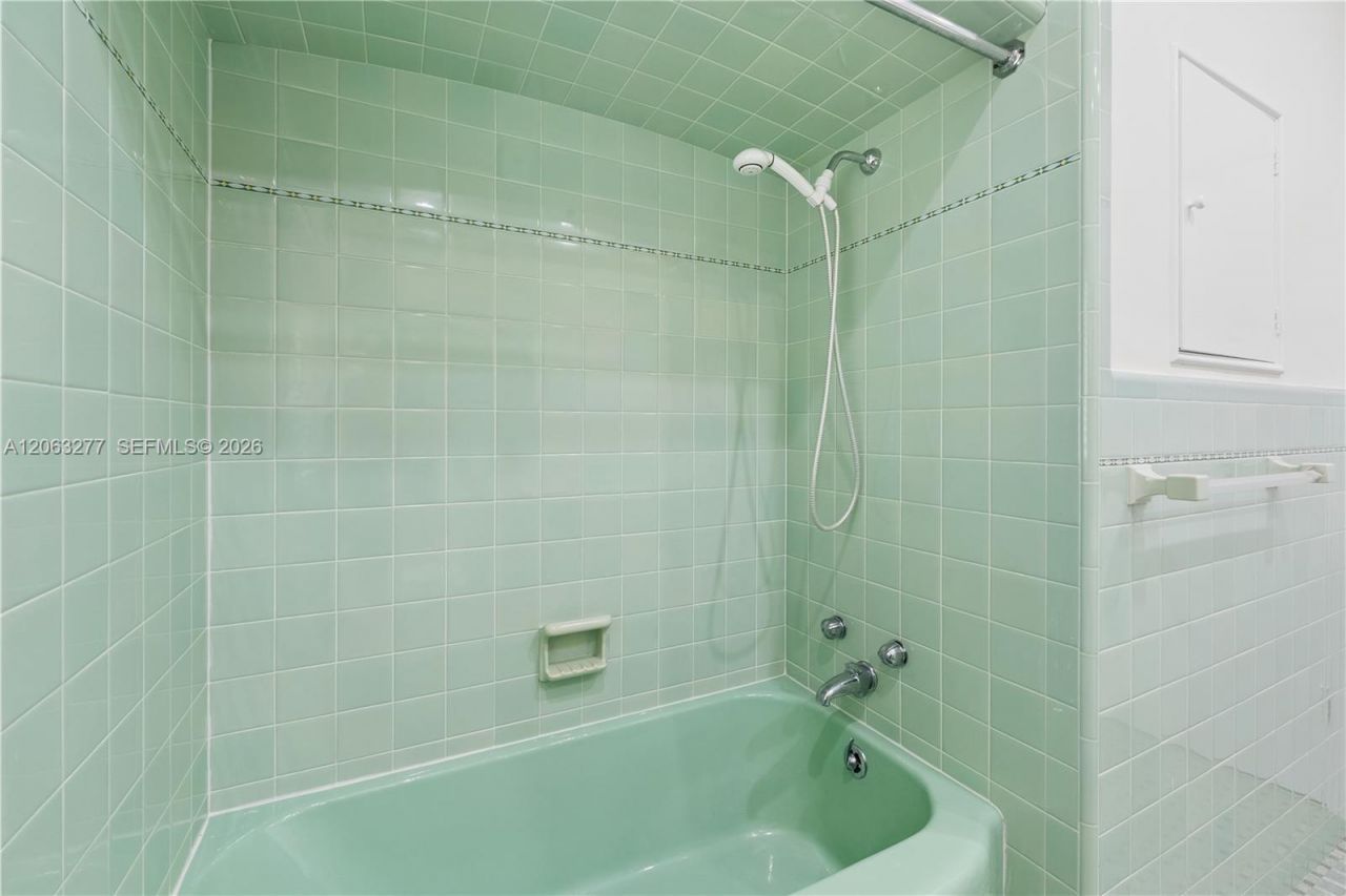 2514 E Granada Blvd, Unit n/a, Coral Gables, FL 33134 Photo
