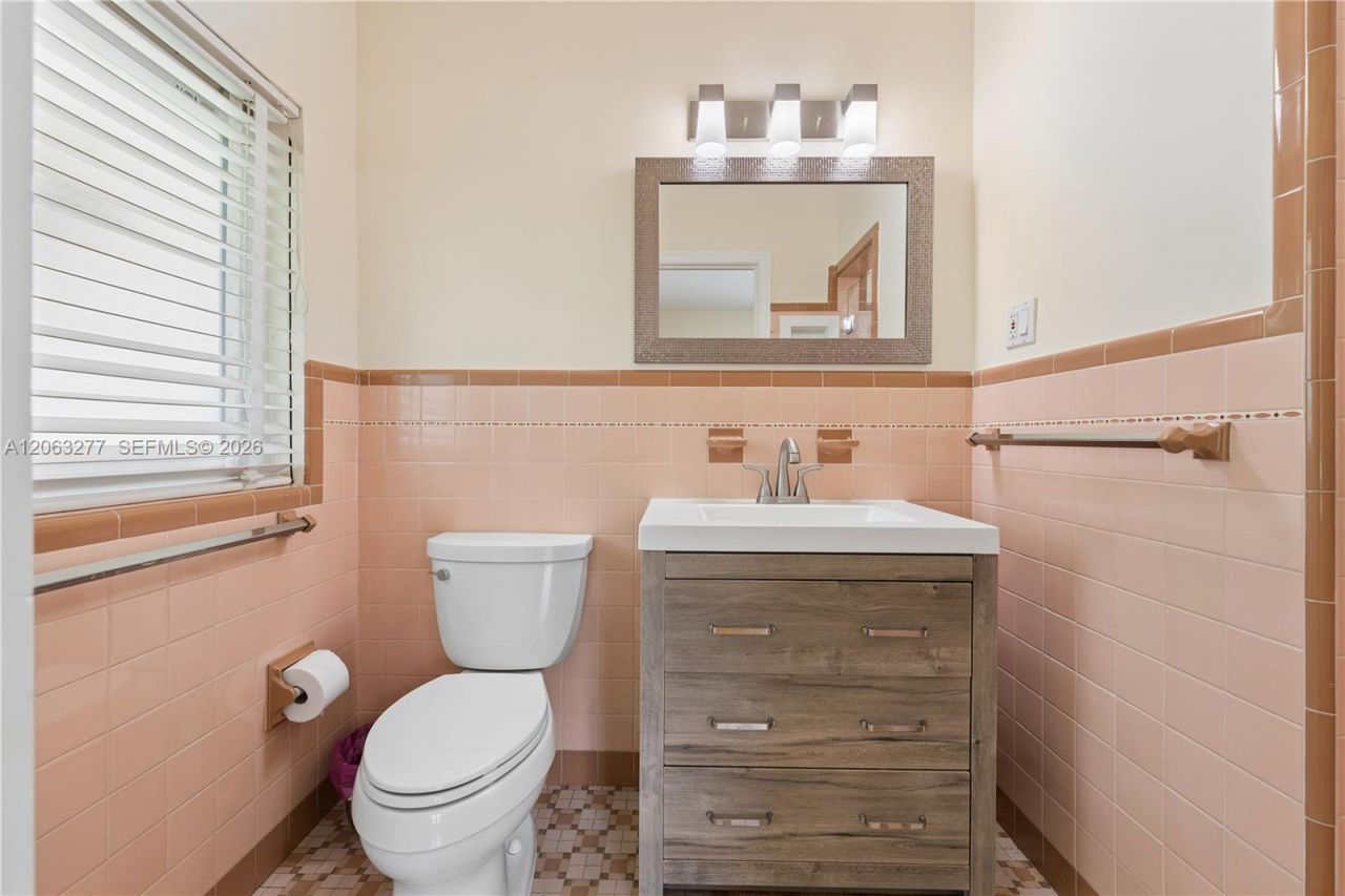 2514 E Granada Blvd, Unit n/a, Coral Gables, FL 33134 Photo