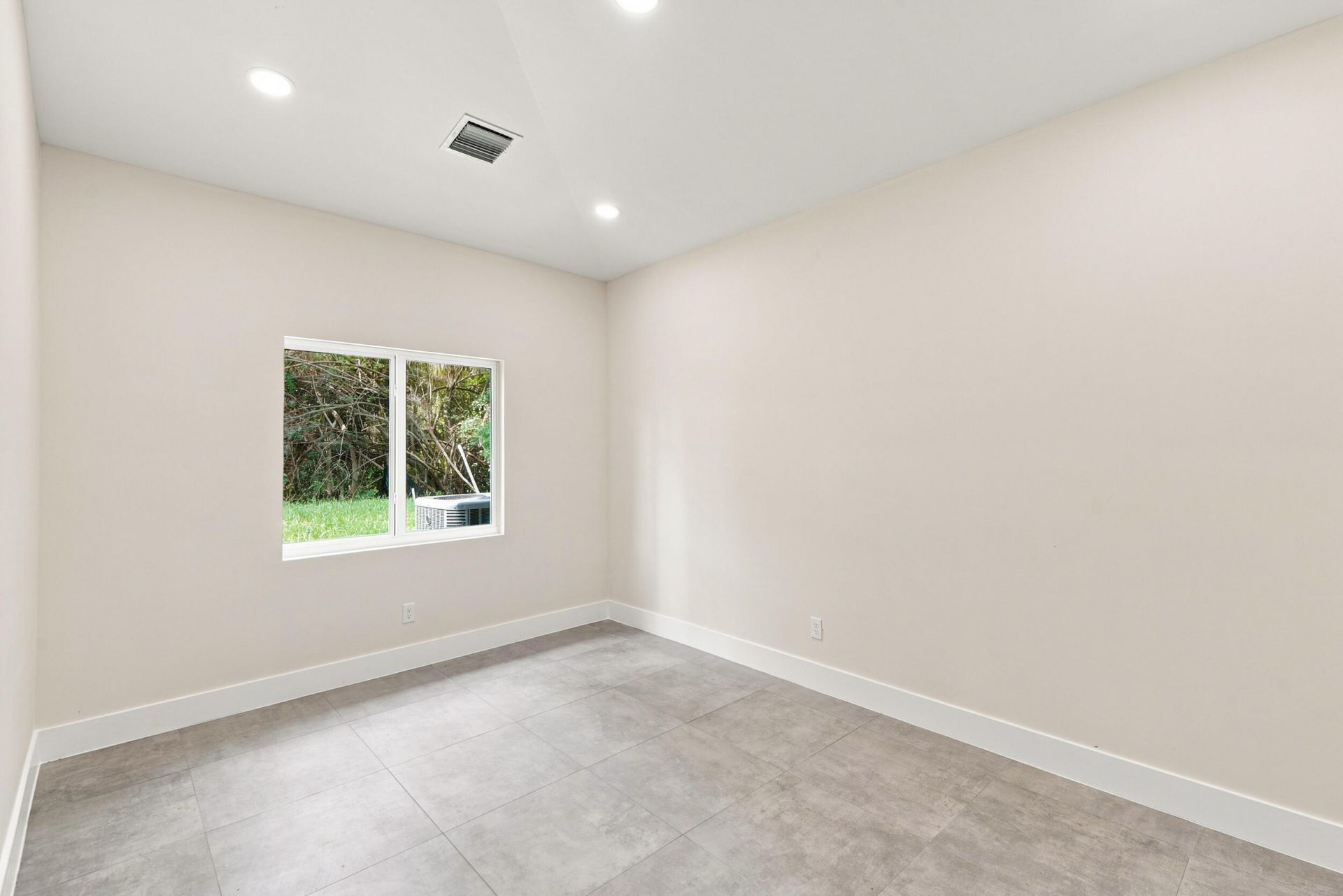 4701 Evergreen Avenue, Fort Pierce, FL 34945 Photo