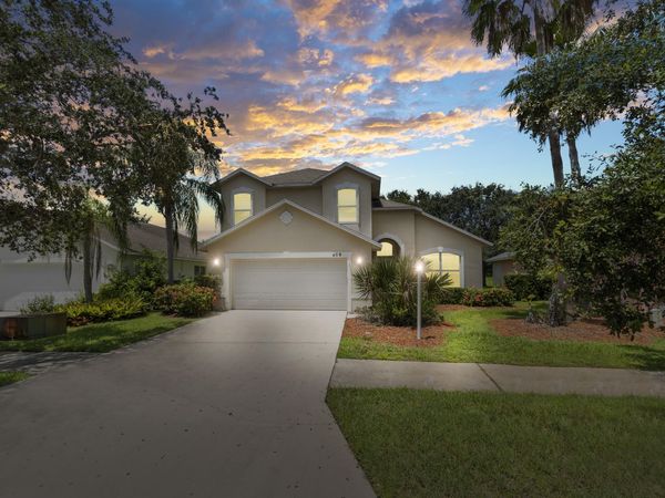 408 SW SUNDANCE Trail, Port St. Lucie, FL 34953