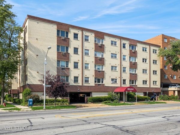 7840 W North Avenue, Unit 3N, Elmwood Park, IL 60707