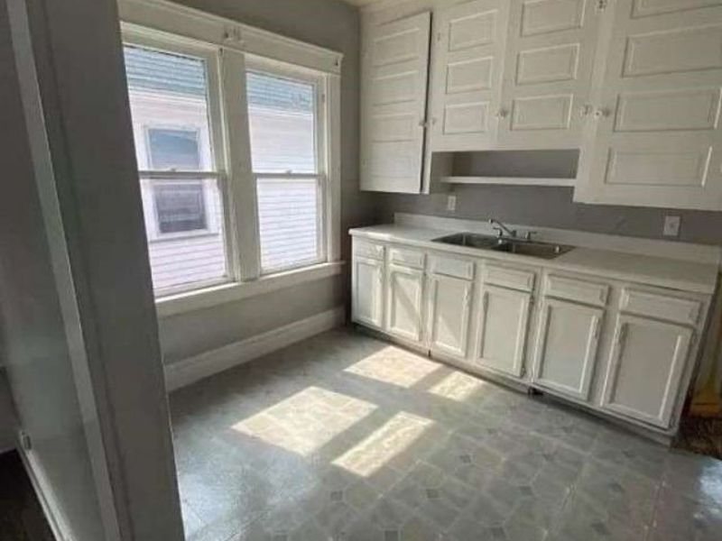 474 E 128th Street , Cleveland, OH 44108 Photo 3