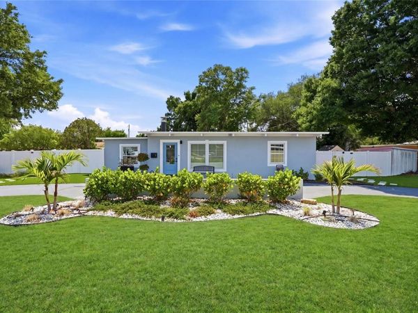 1143 MEADOWLAWN DRIVE N, ST PETERSBURG, FL 33702