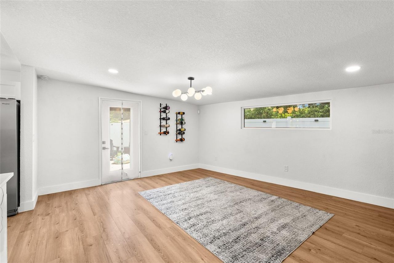 1134 Meadowlawn Drive N, Saint Petersburg, FL 33702 Photo