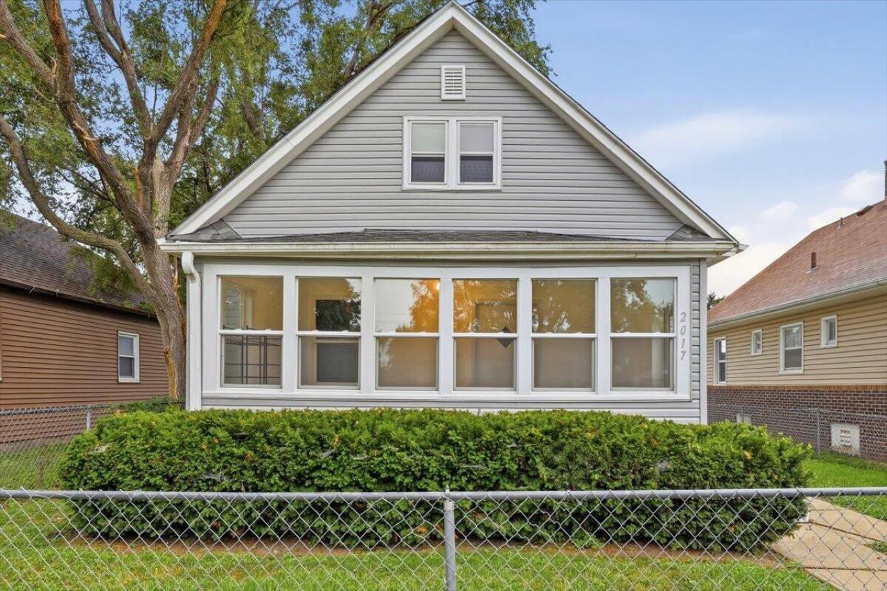 2017 6th Avenue, Council Bluffs, IA 51501 Main Photo