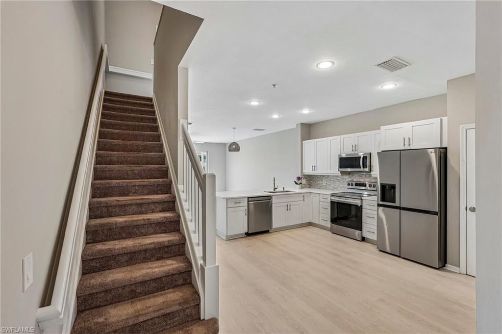 1104 Oxford Ln, Unit 44, Naples, FL 34105 Photo