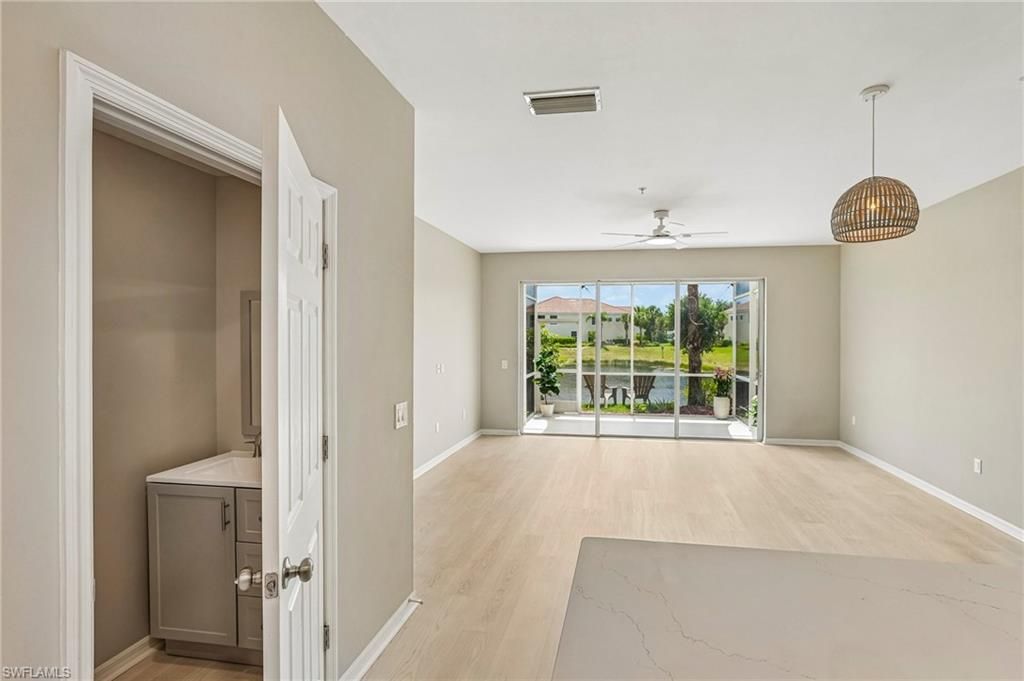 1104 Oxford Ln, Unit 44, Naples, FL 34105 Photo