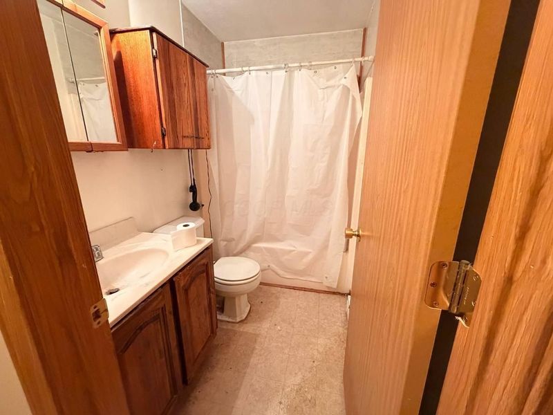 940 Kirkwood Drive , West Jefferson, OH 43162 Photo 18