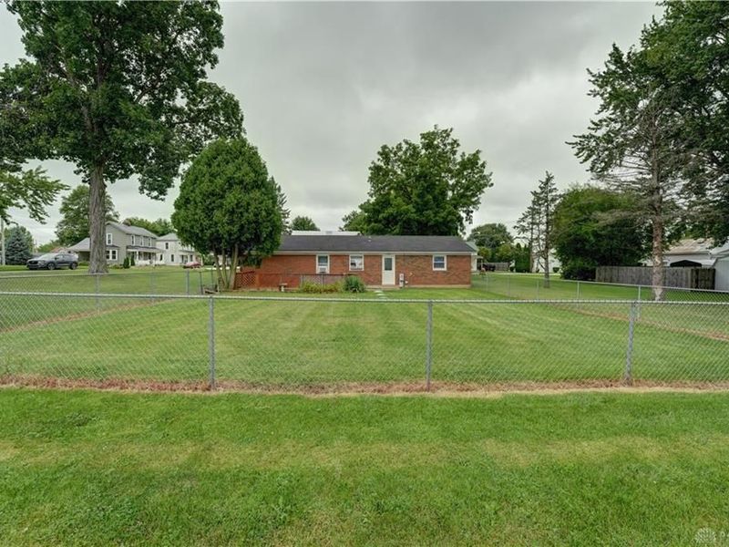 209 East Street, Gordon, OH 45304 Photo 3