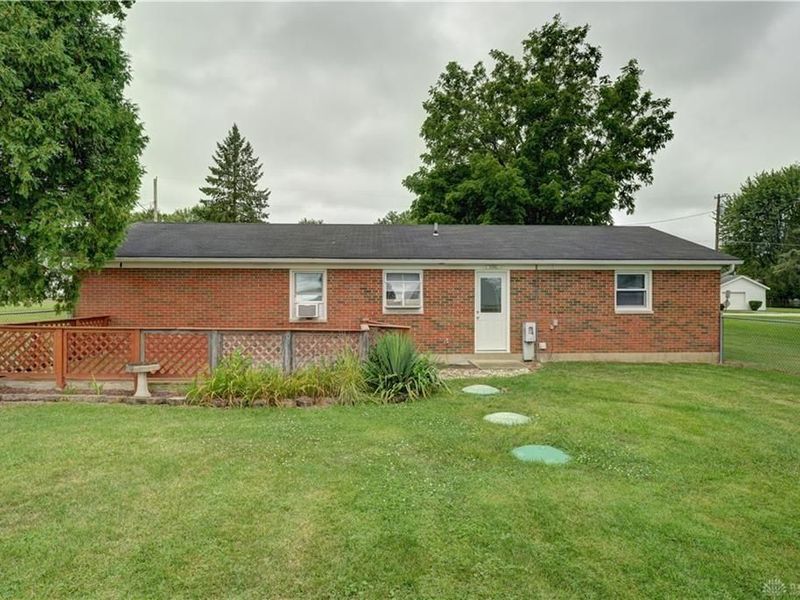 209 East Street, Gordon, OH 45304 Photo 5