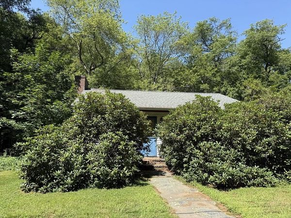 1 Red Gate Road, Essex, MA 01929