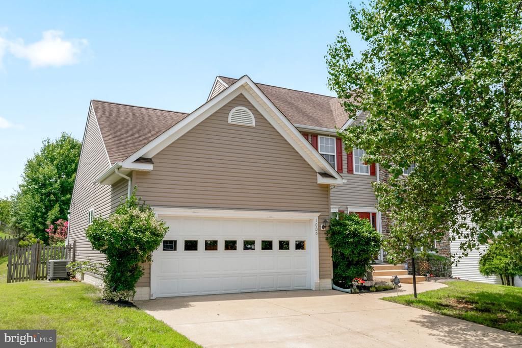 1005 Great Oaks Lane , Fredericksburg, VA 22401 Main Photo