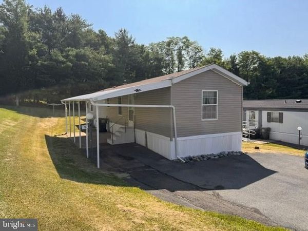 3 BLUE MOUNTAIN VW , KUNKLETOWN, PA 18058