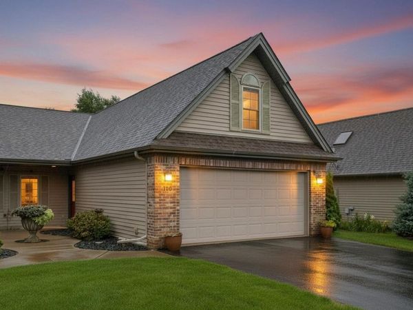 1911 Stone Creek, Hudson, WI 54016