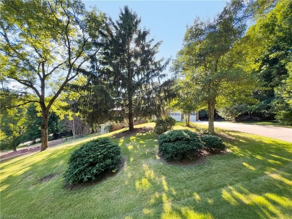 5720 Polaris Road, Pfafftown, NC 27040