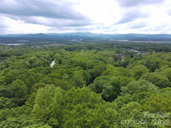 000 Northview Drive, Hendersonville, NC 28791