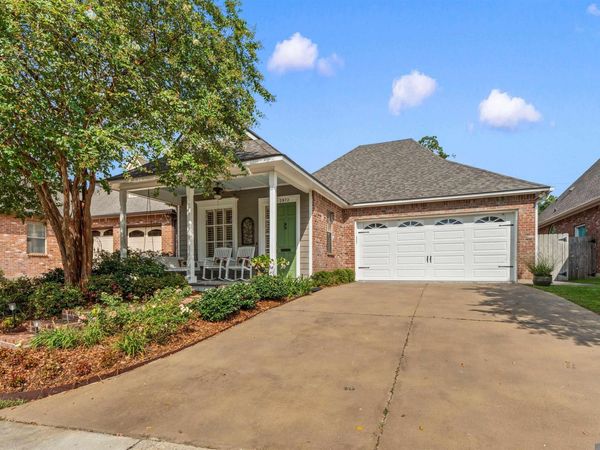 2972 Wildflower Ln, Baton Rouge, LA 70809