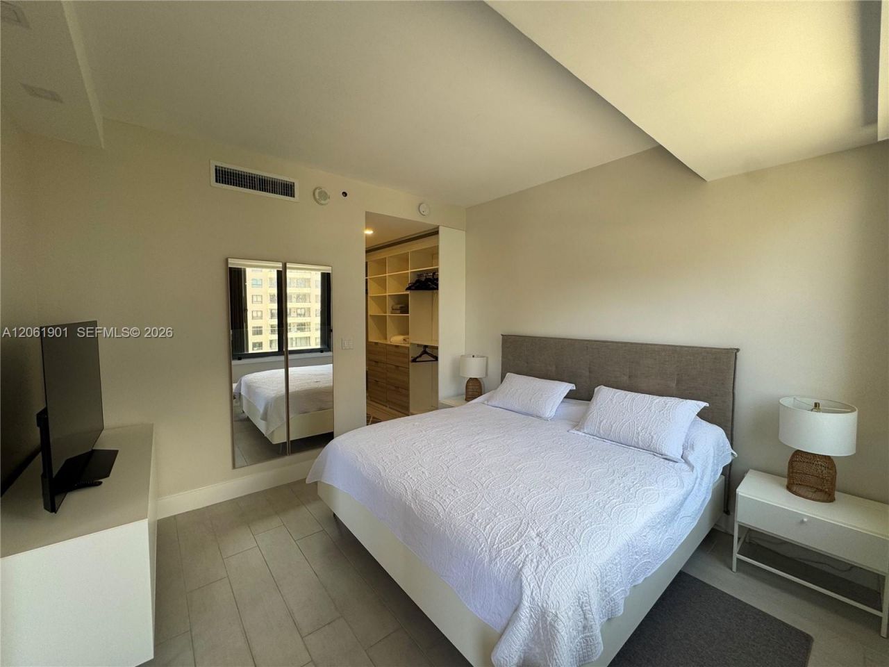 201 Crandon Blvd, Unit 520, Key Biscayne, FL 33149 Photo