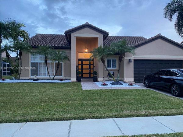 19334 NW 12th St , Pembroke Pines, FL 33029