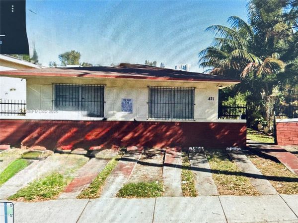 421 SW 9th Ave , Miami, FL 33130
