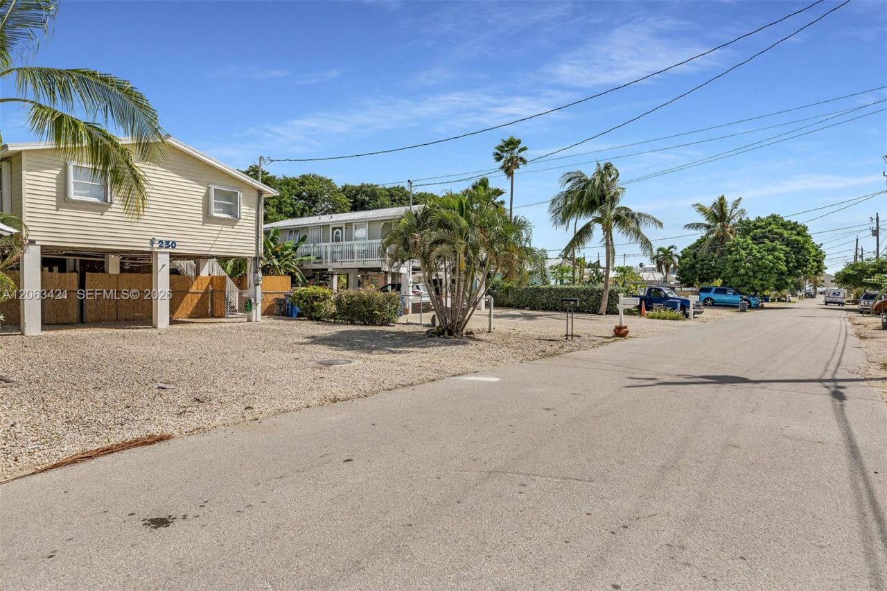230 66th Street Ocean, Marathon, FL 33050 Photo