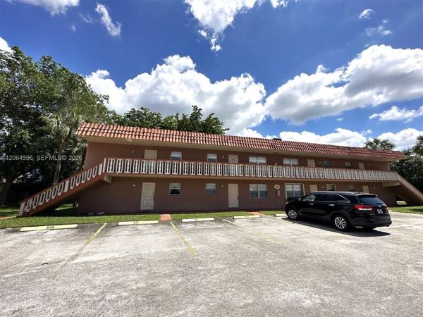 7830 NW 33rd St , Unit 502, Davie, FL 33024