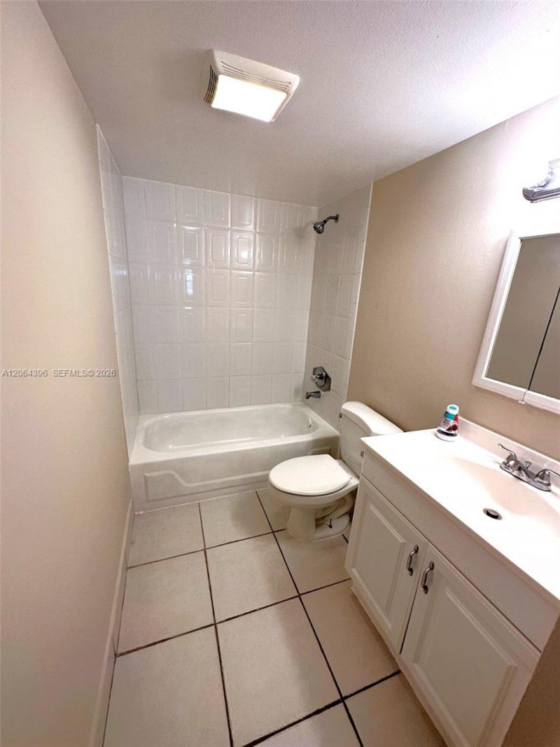 7830 NW 33rd St, Unit 502, Davie, FL 33024 Photo