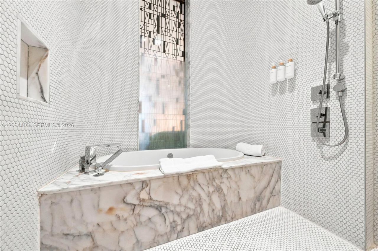 801 S Miami Ave, Unit 610, Miami, FL 33130 Photo