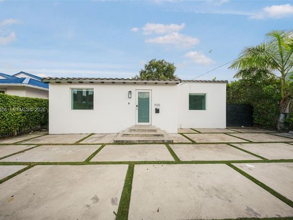 1935 SW 24th Ter, Miami, FL 33145