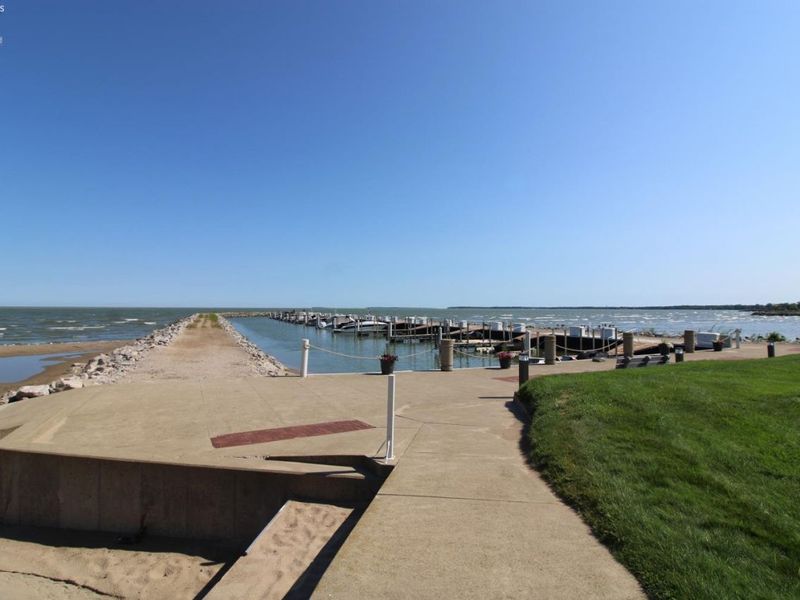 1909 E Harbor Road, Unit 407W, Port Clinton, OH 43452 Photo 56