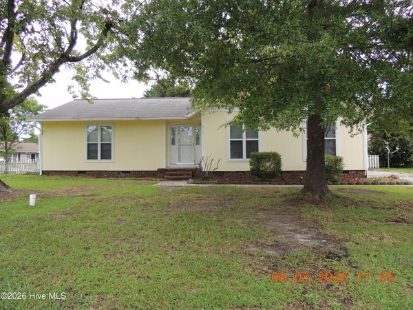 212 Branchwood Drive, Jacksonville, NC 28546