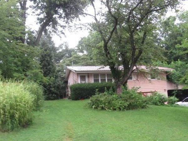 1609 California Avenue , Collinsville, IL 62234